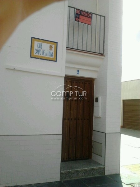 Se Vende Casa Amueblada En Azuaga