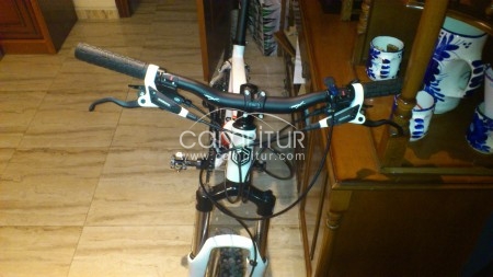 Foto 3 de SE VENDE BICILETA DE MONTAÑA CONOR AFX DEL AÑO 2013 NUEVA