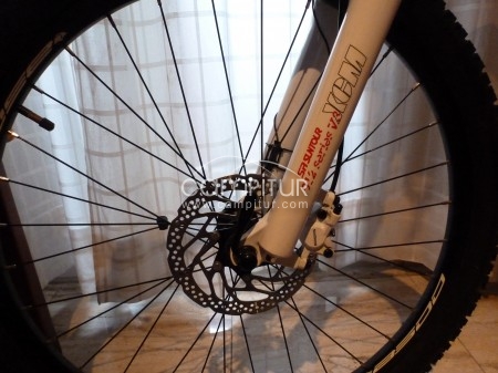 Foto 4 de SE VENDE BICILETA DE MONTAÑA CONOR AFX DEL AÑO 2013 NUEVA