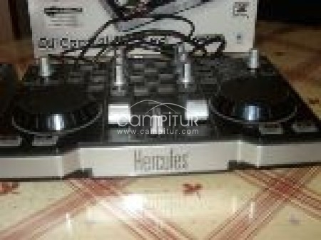 Se vende Mesa Hercules DJ Control MP3 E2