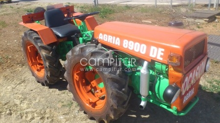 TRACTOR AGRIA 8900 