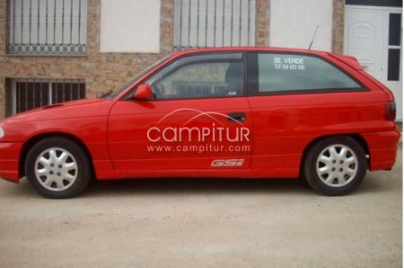 Se vende Opel Astra GSI 