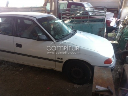 Foto 2 de SE VENDE COCHE OPEL ASTRA 