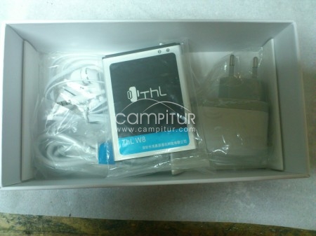 Foto 3 de Movil THL W8 solo abierto para probarlo