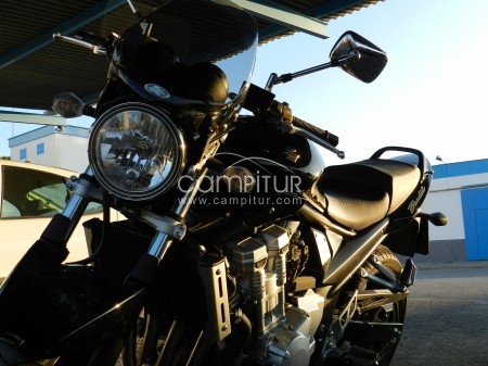 Motos