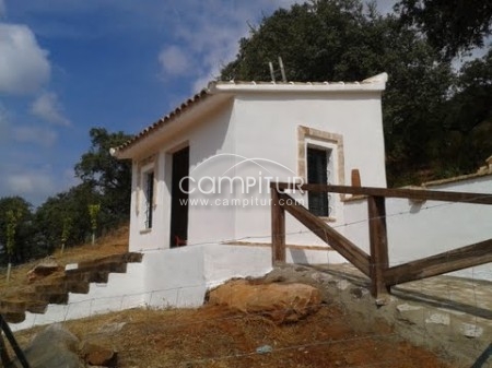 FINCA RUSTICA PARA HACER CASA RURAL DE 149M2 CAZALLA DE LA SIERRA