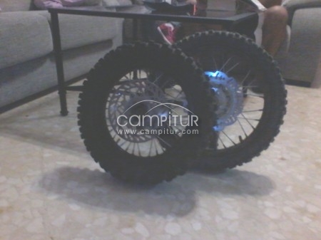 ola vendo llantas pit bike