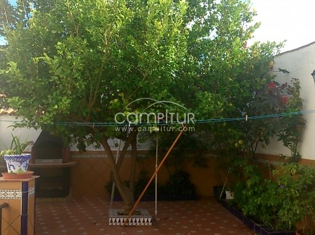Foto 4 de SE VENDE CHALET EN LLERENA por traslado