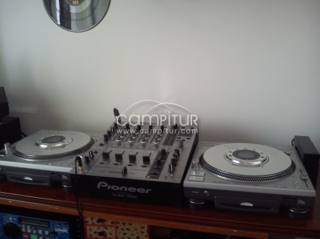 se venden 2 technics sl/dz1200 