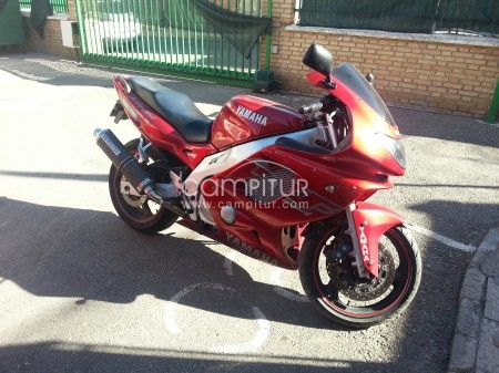 SE VENDE MOTO YAMAHA O CAMBIO