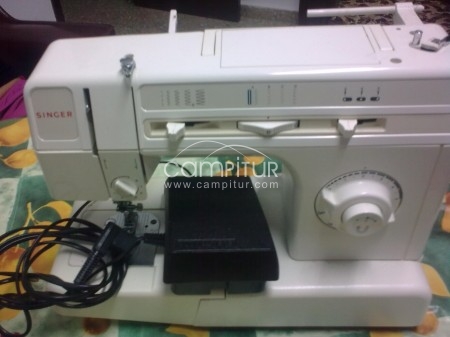 maquina de coser SINGER. 