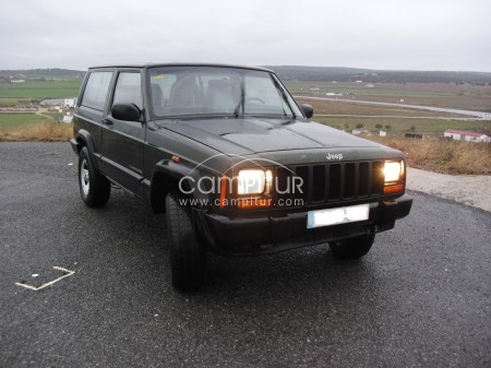Vendo todoterreno, buen estado. JEEP CHEROK 2.5 TD SPORT