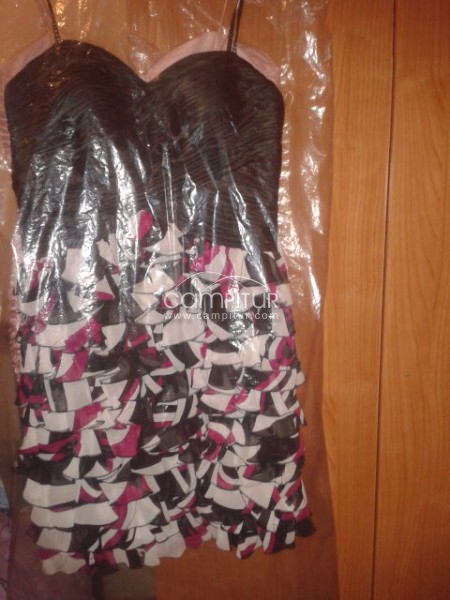 SE VENDE VESTIDO PARA EVENTOS - BODAS- COMUNIONES