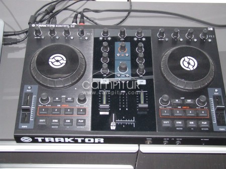 controlador traktor s2 de native instrument