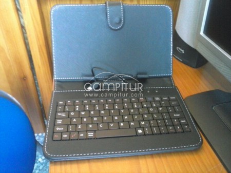 Vendo funda de tablet de 7 pulgadas con teclado