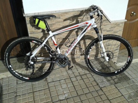 Se vende bicicleta seminueva