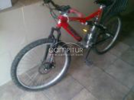 BICICLETA DE MONTAÑA SEGUNDA MANO.FRENO DE DISCO. AMORTIGUACION  ETC