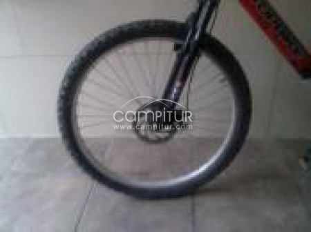 Foto 2 de BICICLETA DE MONTAÑA SEGUNDA MANO.FRENO DE DISCO. AMORTIGUACION  ETC