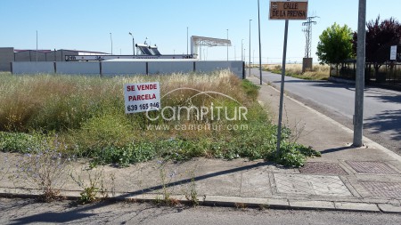 SE VENDE PARCELA - POLIG. IND. LAS CALABAZAS - LLERENA