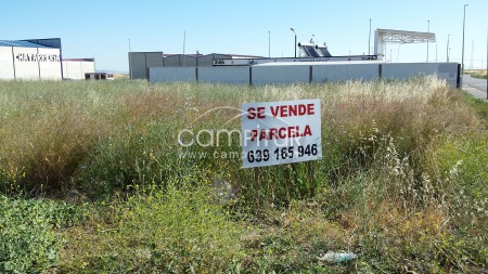 Foto 3 de SE VENDE PARCELA - POLIG. IND. LAS CALABAZAS - LLERENA