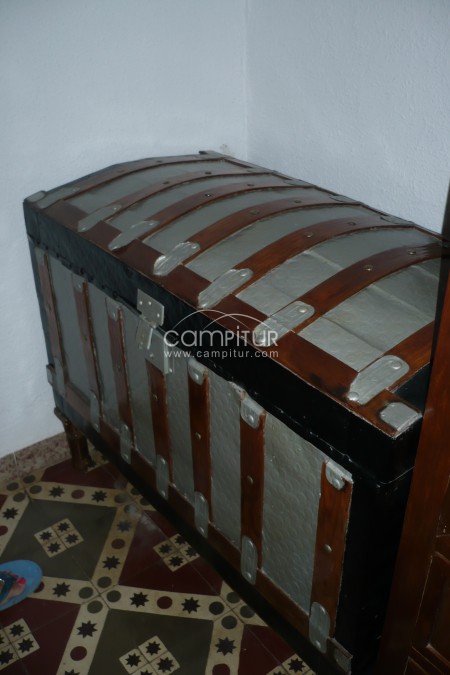Foto 4 de BAUL ANTIGUO RESTAURADO