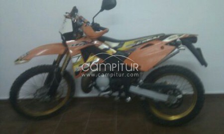 Foto 2 de SE VENDE MOTO 