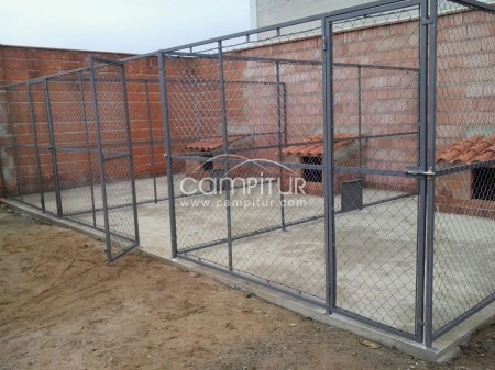 ¿ TE VAS DE VACACIONES Y NO TIENES CON QUIEN DEJAR A TU MASCOTA?