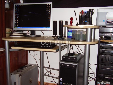 Mesa de ordenador