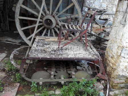Foto 3 de Venta de herramientas de campo antiguas