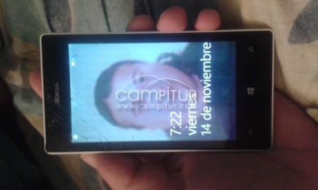 Foto 2 de Vendo Nokia Lumia 520 con el tactil estallado.