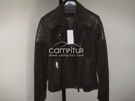 Foto 2 de CHAQUETA DE PIEL SIN ESTRENAR, DE MANGO, TALLA M  