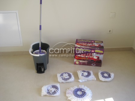 Fregona giratoria con pedal escurridor + 5 recambios a estrenar