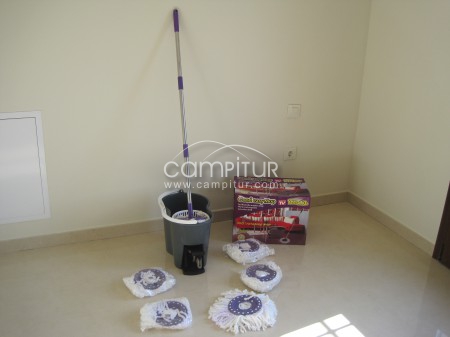 Foto 4 de Fregona giratoria con pedal escurridor + 5 recambios a estrenar