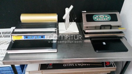 SE VENDE EQUIPAMIENTO DE CARNICERÍA