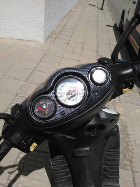 Foto 3 de CICLOMOTOR SUZUKI KATANA 50cc