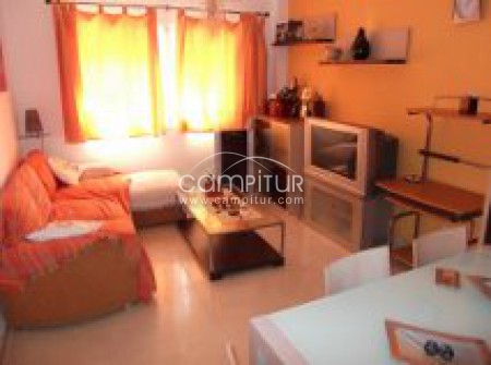 Se alquia apartamento