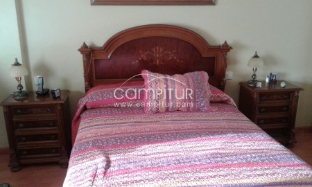 SE VENDE DORMITORIO CLASICO,  DE MATRIMONIO