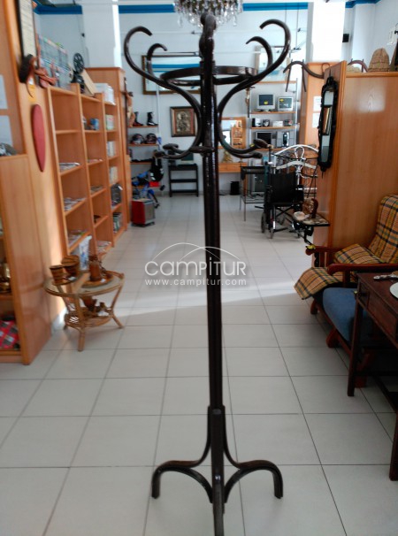 PERCHERO DE MADERA ANTIGÜO