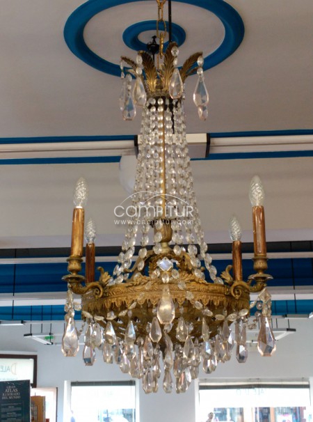 GRAN LAMPARA DE BRONCE Y CRISTAL TALLADO