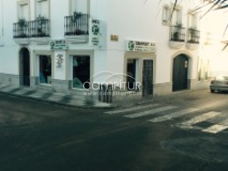ALQUILER LOCAL COMERCIAL LLERENA