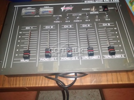 se vende mesa de mezclas