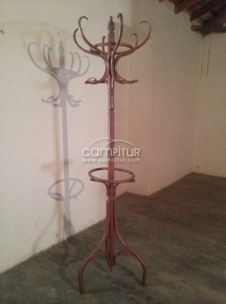 VENDO PERCHERO ANTIGUO