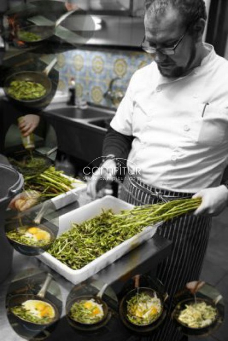 se ofrece cocinero con esperiencia