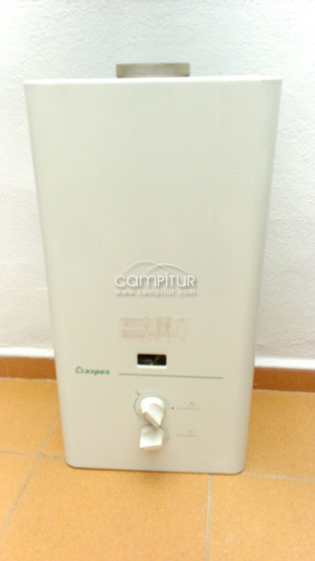 SE VENDE CALENTADOR  DE BUTANO EN PERFECTO ESTADO.