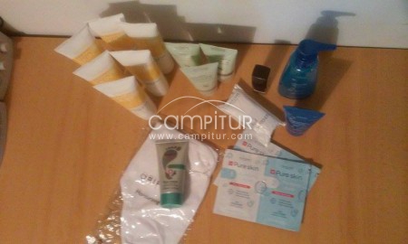 VENDO LOTE DE PRODUCTOS COSMÉTICOS POR CAMBIO NEGOCIO