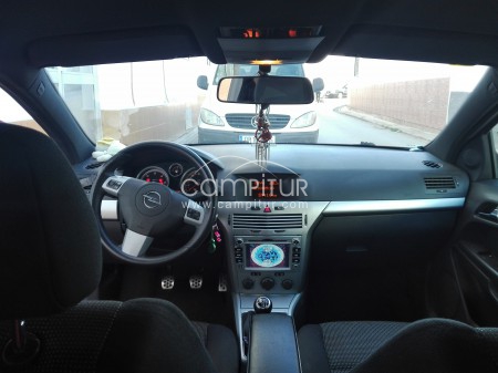Foto 3 de OPEL ASTRA GTC 1.9 SPORT