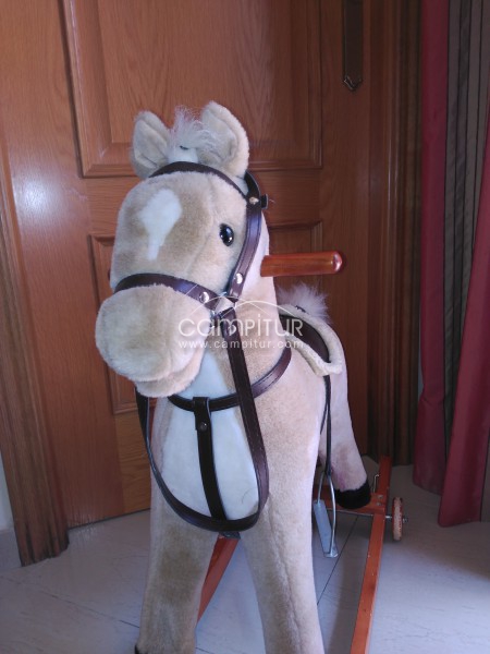 CABALLO BALANCIN Y CON RUEDAS