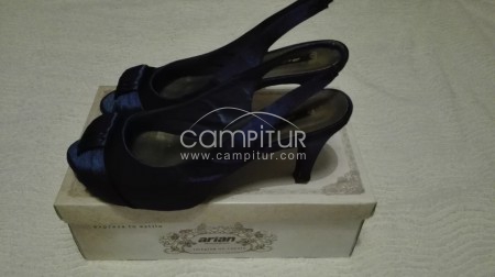Foto 2 de ZAPATOS DE VESTIR Y BOLSOS MUY COQUETOS