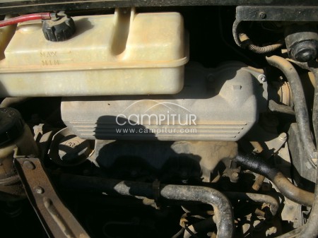 se vende motor Peugeot Boxer 2.5 TD marca Solfi.