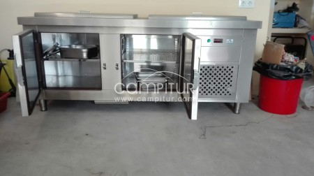 MESA FRIA CON NEVERA